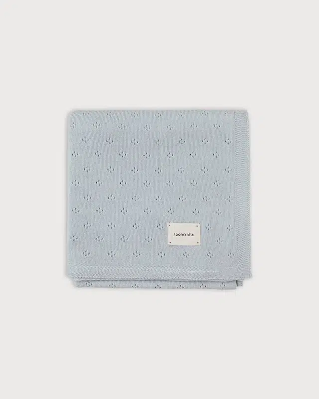 1 (3) Плед детский Loomknits Небесно-серый ажурный (108x108) 1