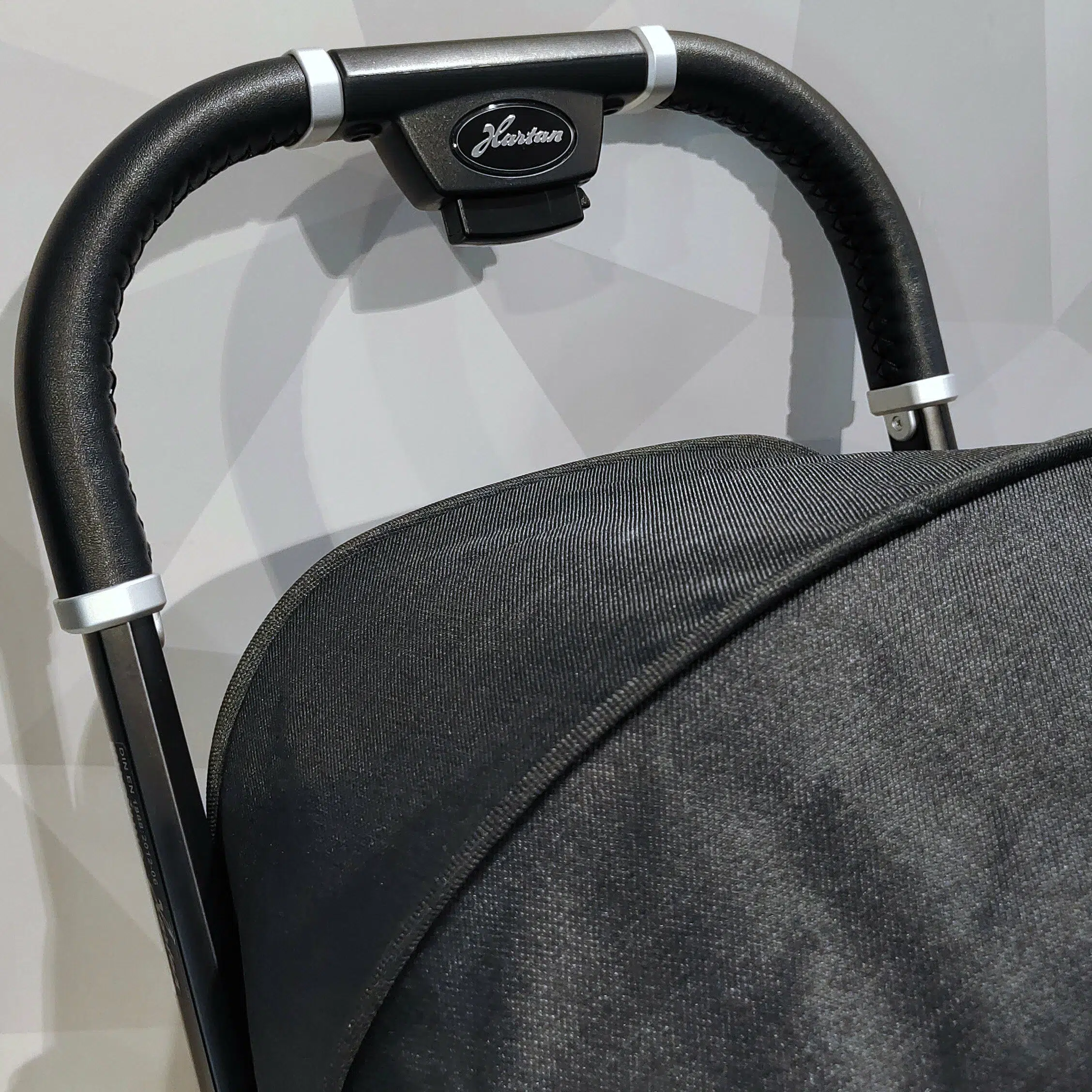 optimize - 2024-01-17T114830.599 Коляска прогулочная Hartan Bit Classic ( с сумкой для переноски) 6