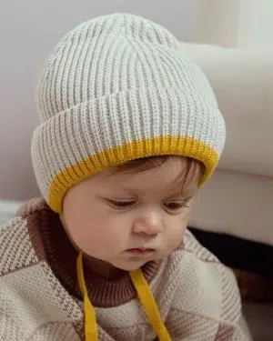 2 (13) Шапка детская Loomknits на завязках (Молочный) 4