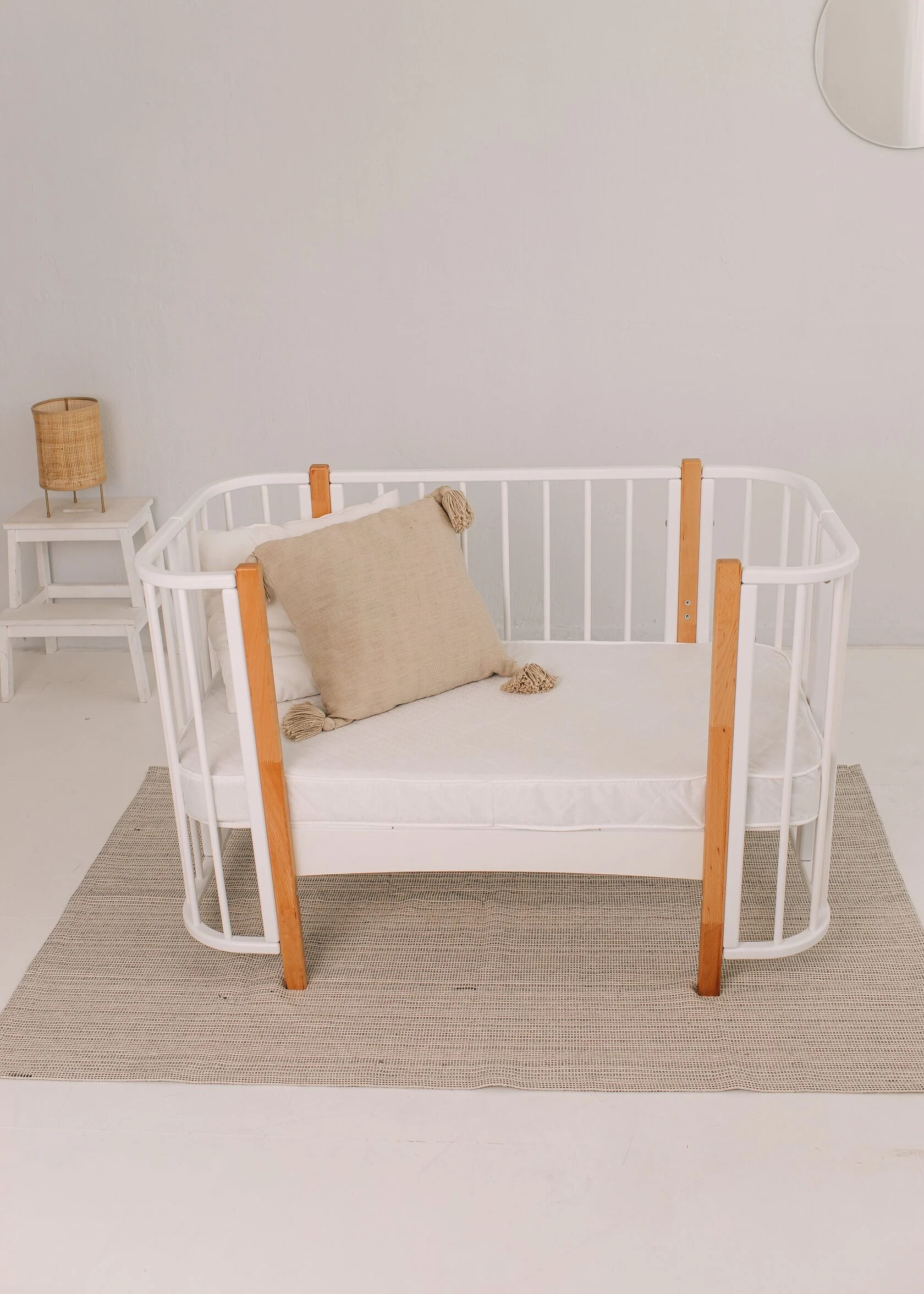 71515535 Кроватка КАРАМЕЛЬ с комплектом матрасов и маятником 6