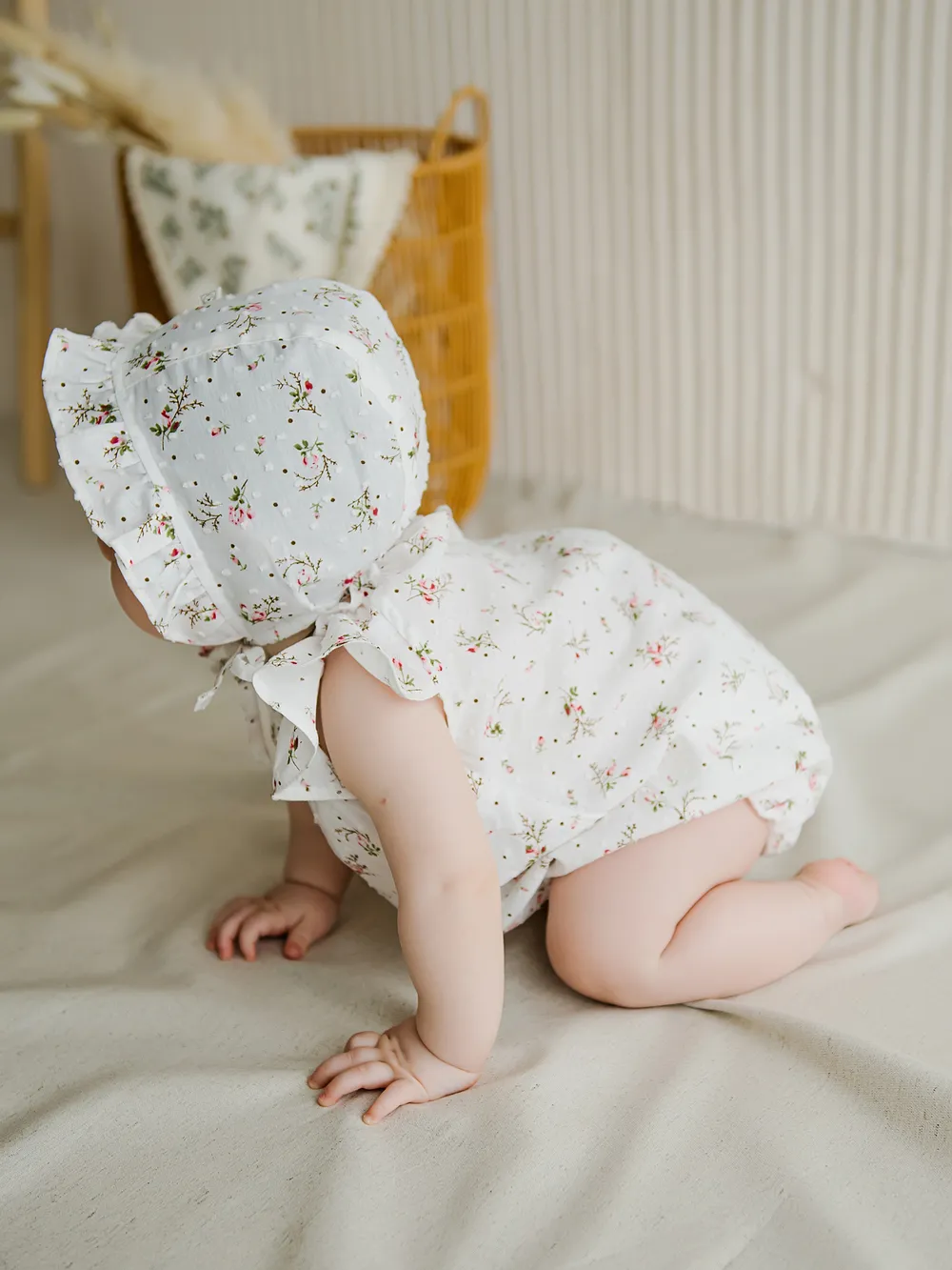 Песочник хлопковый с крылышками BUNGLY "Розы" 0+ 3