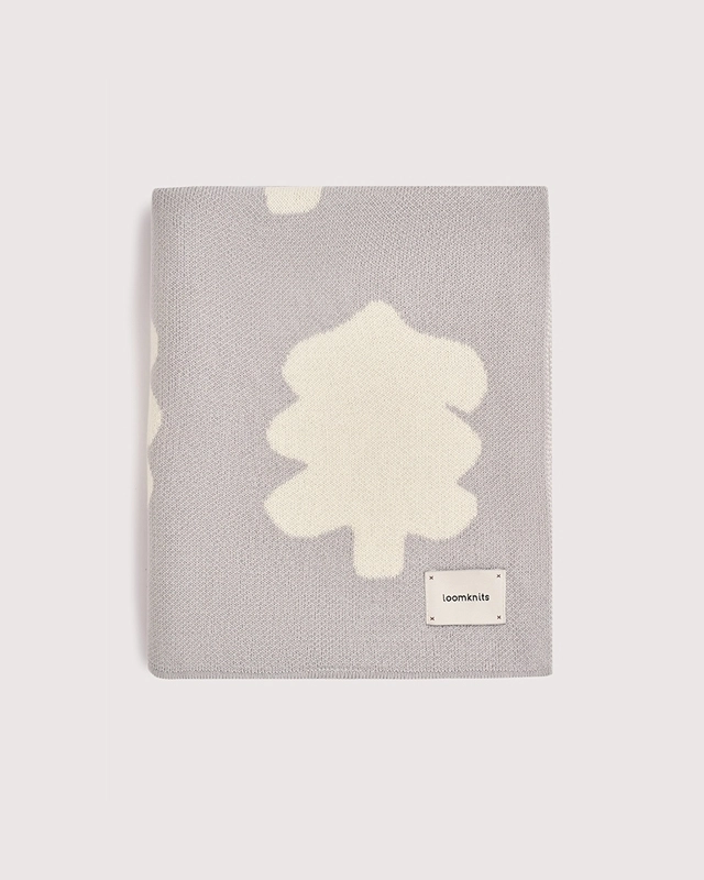 6 (7) Плед детский Loomknits Серый елочка 1