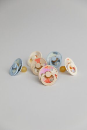 Пустышка латексная BIBS Studio Colour - Flower Child, 6+ мес. 8