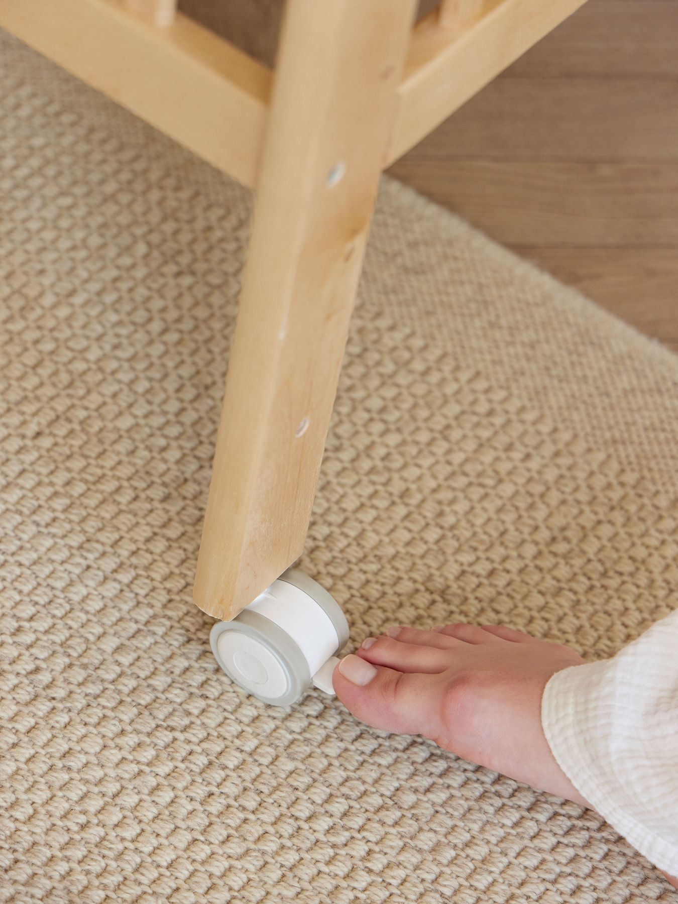 Кроватка детская Happy Baby MIRRA LIGHT c матрасом и простынёй 15