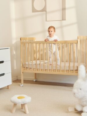 Кроватка детская Happy Baby MIRRA LIGHT c матрасом и простынёй 33