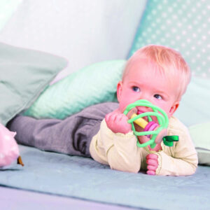 Игрушка-погремушка Hape "Яблоко" 6