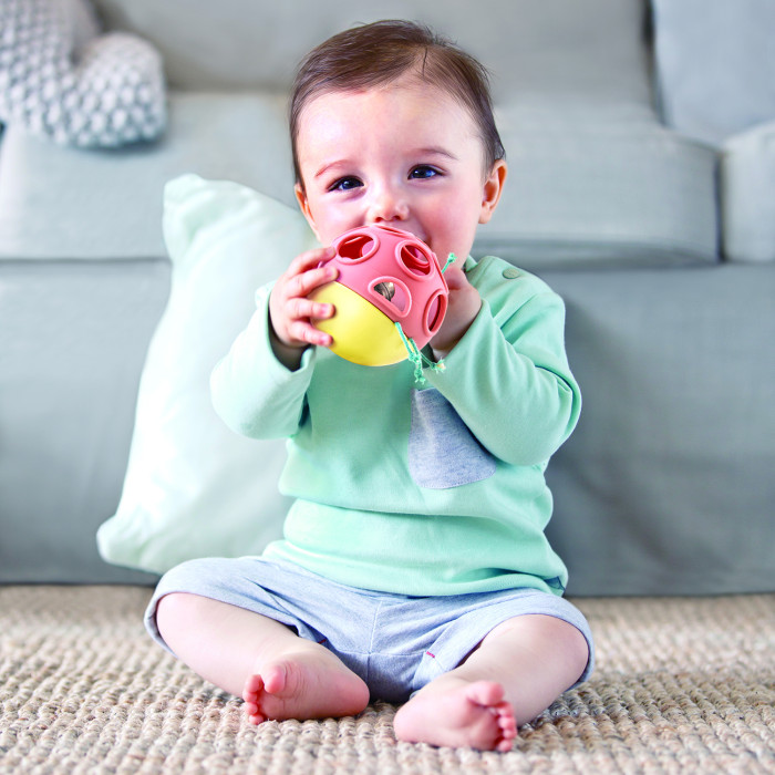 Погремушка-неваляшка Hape "Божья коровка" 4