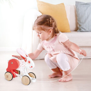 Каталка для малышей Hape "Зверики" Зайчонок 9