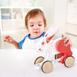 Каталка для малышей Hape "Зверики" Зайчонок 10