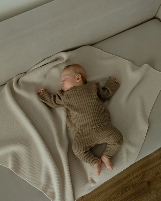 Плед детский Loomknits 100х100 из шерсти мериноса кешью 3