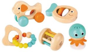 Подарочный набор игрушек погремушек Hape для новорожденных "Малышам" 6