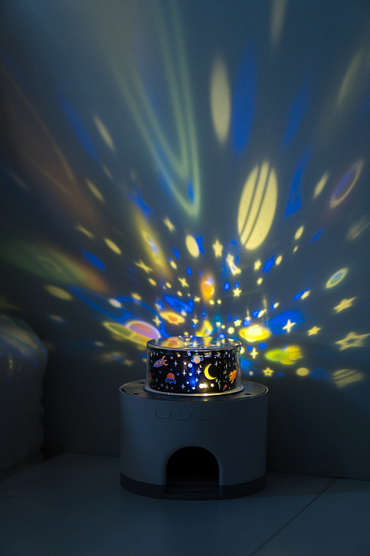 Ночник-проектор Снежный домик Roxy Kids 47