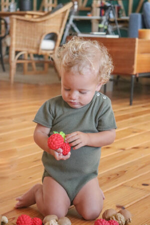 Прорезыватель для зубов Oli&Carol VALERY THE RASPBERRY 6