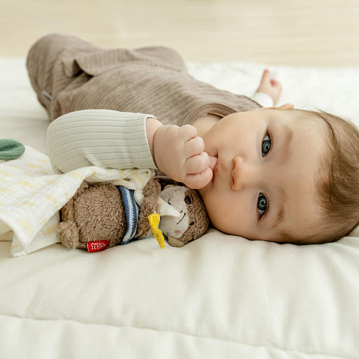 047028_41_min Игрушка-комфортер из муслина FEHN Выдра Тео 4