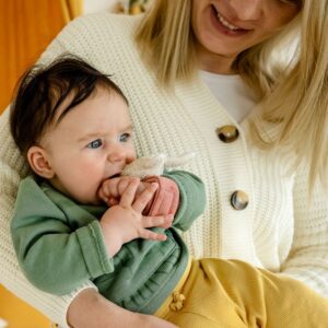 Браслет-погремушка FEHN Зайка fehnNATUR 5