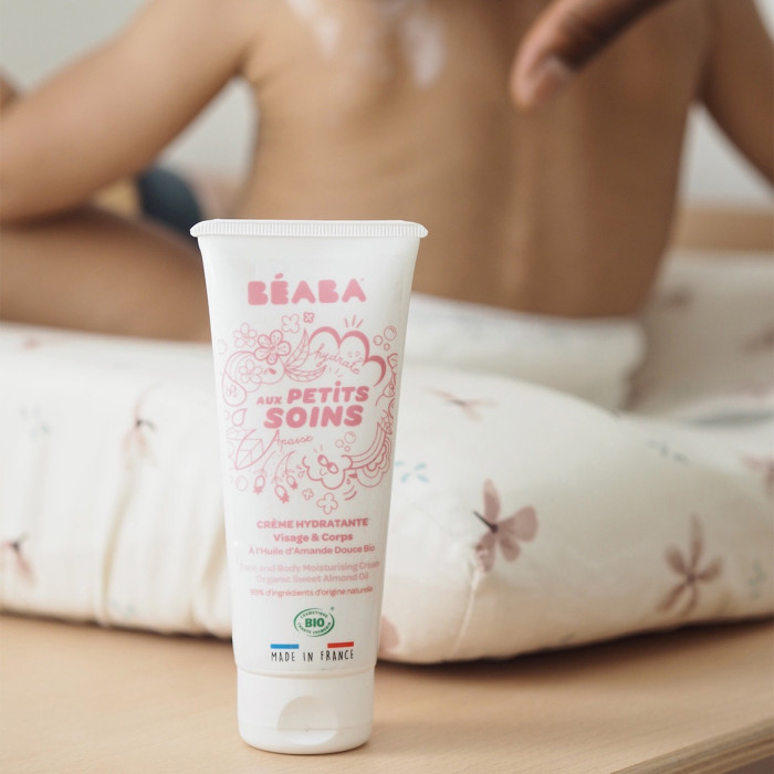 1546137_4206486 Органический крем для лица и тела со сладким миндальным маслом, 100мл./CREME HYDRATANTE BIO 100ML RU 4