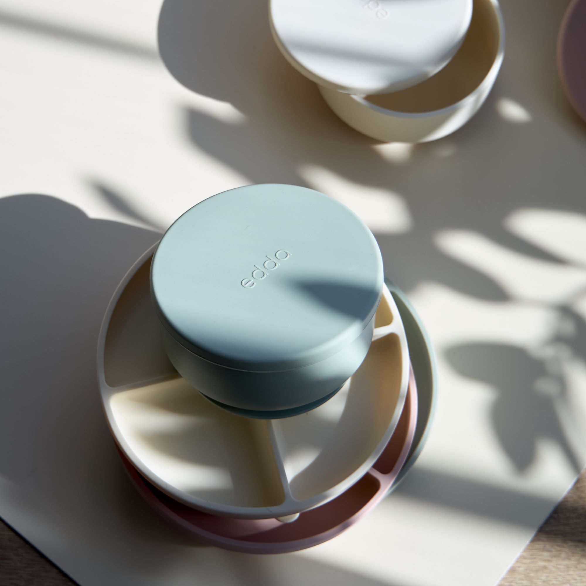 Силиконовая миска на присоске с крышкой Edda, Шалфей 2