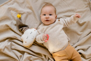 image_060133_spieluhr_wolke_mit_muetze_03_kl_insta_min Музыкальная игрушка-подвеска FEHN Облако 8