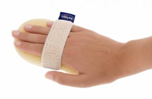 79c191327ffcd03ce426cfd16ca39a52 Губка для купания Chicco (спонж-рукавичка) 0м+ 5