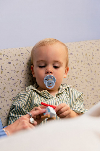 BIBS_AW24_Studio_Collection_Model_21 Набор пустышек латексных BIBS Studio Colour, 2 шт. - Block, 6+ мес. 2