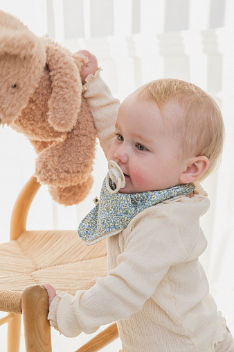 BIBS_SS23_Liberty_Model_11_min Набор пустышек силиконовых BIBS Liberty De Lux, 2 шт. - Eloise, 0+ мес. 2