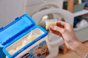 y4e2qxpm5cbnl709rn6x583vke1jgk6o Средство для стирки детского белья в капсулах Chicco, 16шт. 6