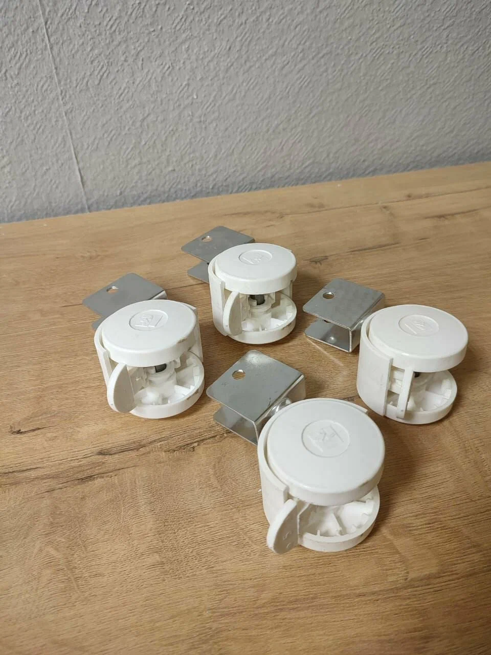 Колеса для маятника кровати Азур Карамель 2