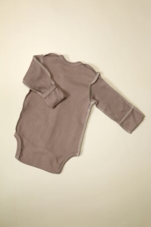 Боди MATUSHKIN прямая застежка, длинный рукав, швы наружу,интерлок-лапша, цвет капучино