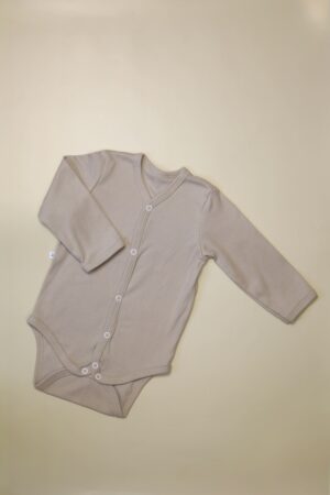 Bodi MATUSHKIN prjamaja zastezhka, dlinnyj rukav, shvy vnutr' ,interlok-lapsha(6) Боди MATUSHKIN прямая застежка, длинный рукав, швы внутрь, интерлок-лапша, цвет серо-бежевый