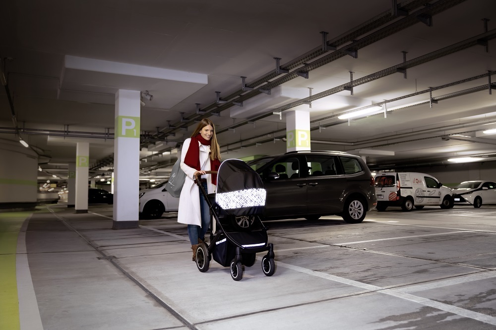 LIFESTYLE_WG_SMILE_StaySafe_Parkhaus_Zebra_1_300dpi Набор защиты от непогоды Britax Roemer Smile 6