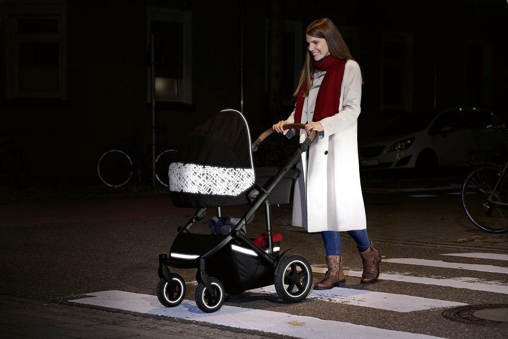 LIFESTYLE_WG_SMILE_StaySafe_Zebra_2_300dpi Набор защиты от непогоды Britax Roemer Smile 10