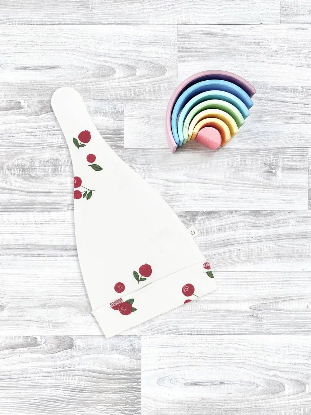 Шапочка Mjolk Брусника (М) 2