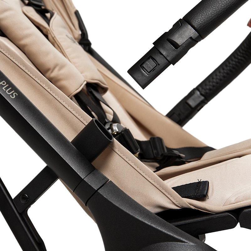 Коляска прогулочная Sweet Baby Aura Plus